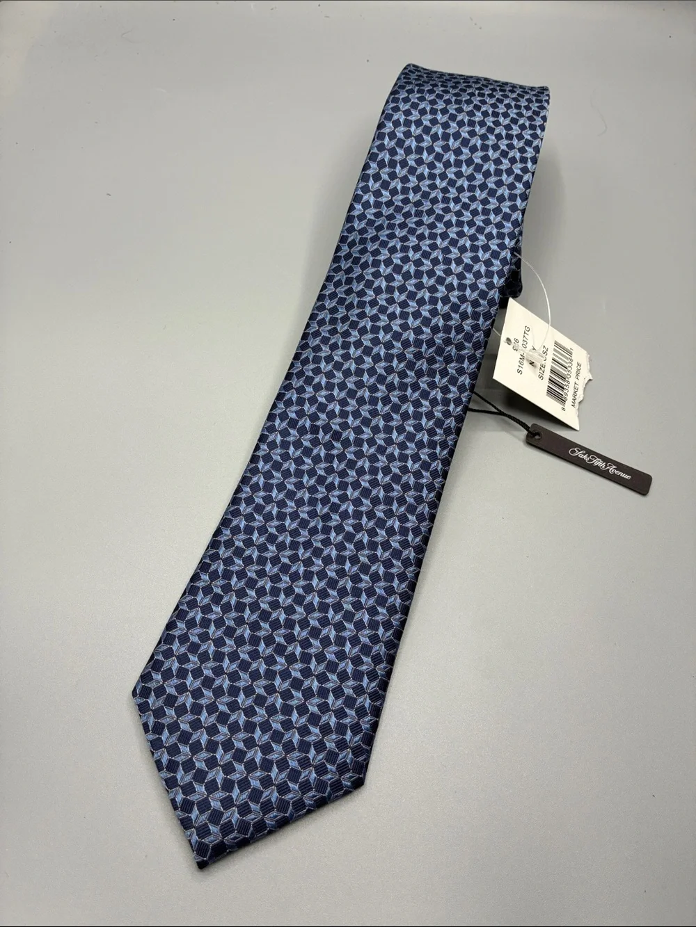 Saks Fifth Avenue Blue Geometric Silk Necktie NEW WITH TAGS